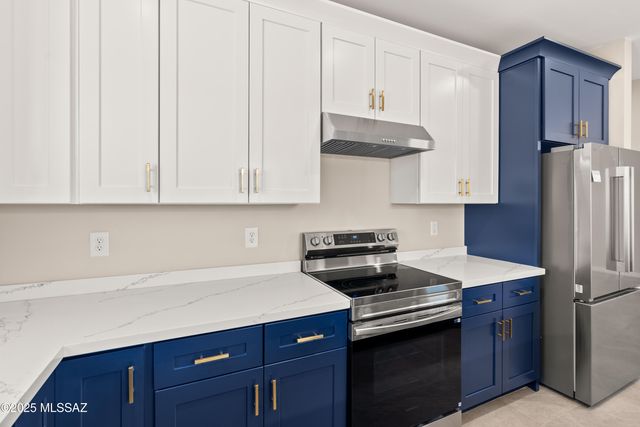 324 Peru Ct, Rio Rico, AZ 85648