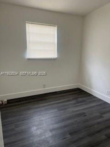 15321 NW Railroad Dr, Miami Gardens, FL 33054