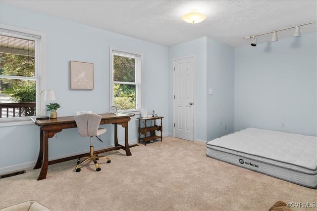 5995 Hopewell Rd, New Kent, VA 23124