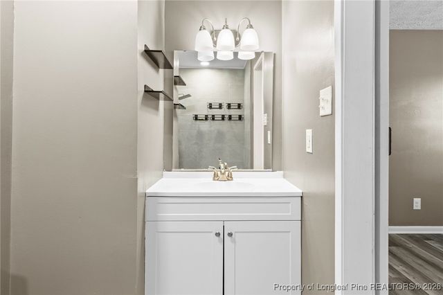 6218 Thornwood Drive, Hope Mills, NC 28348