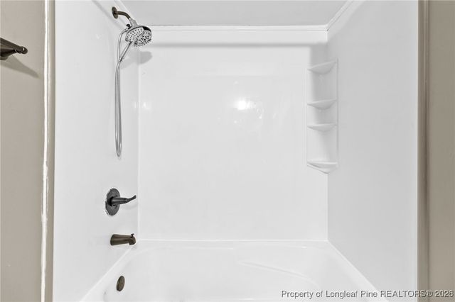 6218 Thornwood Drive, Hope Mills, NC 28348