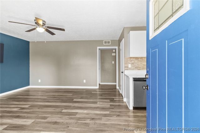 6218 Thornwood Drive, Hope Mills, NC 28348