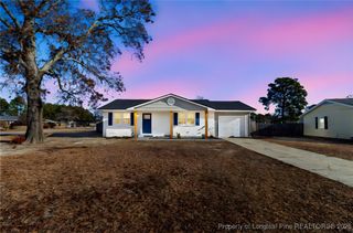 6218 Thornwood Drive, Hope Mills, NC 28348