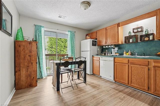 416 Westbrook Court, Archdale, NC 27263