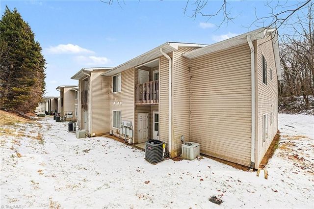 416 Westbrook Court, Archdale, NC 27263