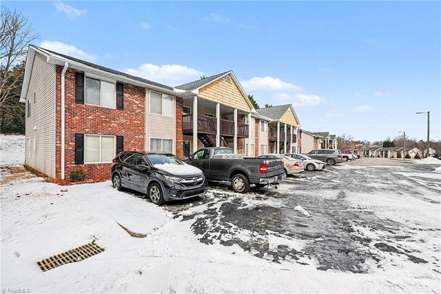 416 Westbrook Court, Archdale, NC 27263