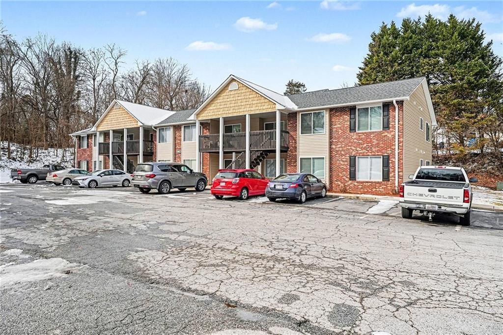 416 Westbrook Court, Archdale, NC 27263