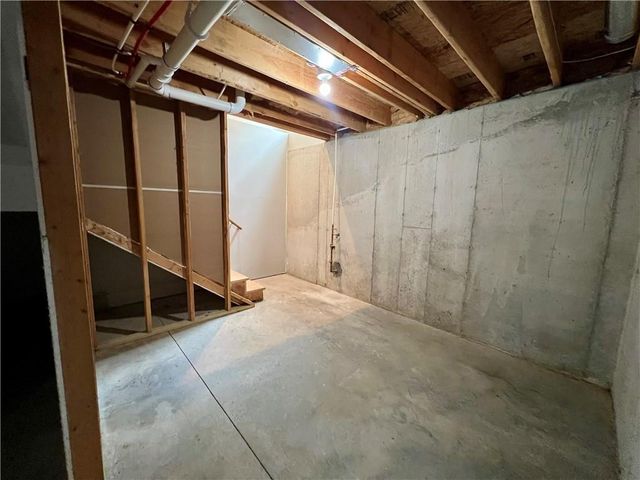 500 W Lawrence Avenue, Spring Hill, KS 66083
