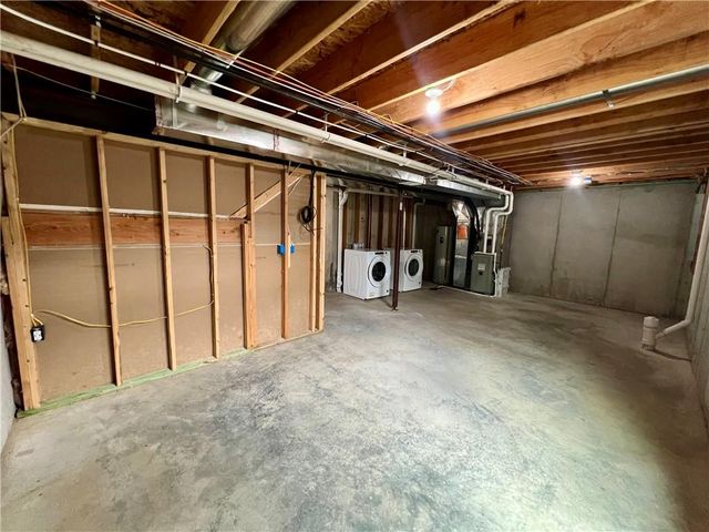 500 W Lawrence Avenue, Spring Hill, KS 66083
