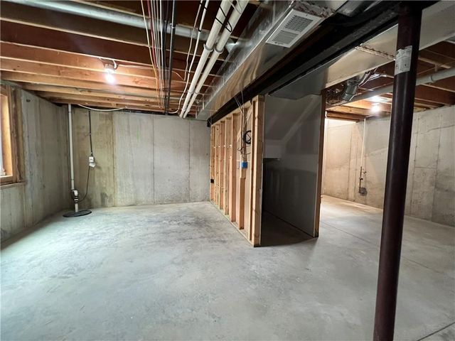 500 W Lawrence Avenue, Spring Hill, KS 66083