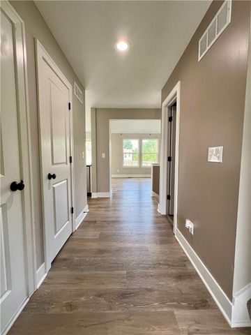 500 W Lawrence Avenue, Spring Hill, KS 66083