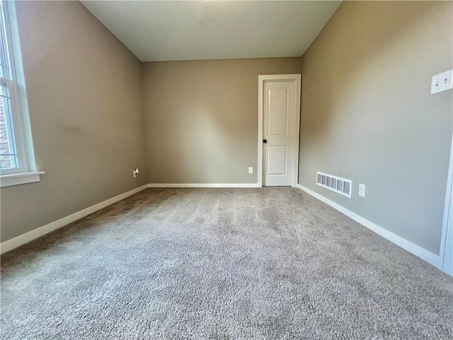 500 W Lawrence Avenue, Spring Hill, KS 66083
