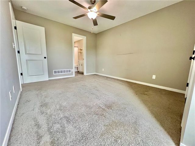 500 W Lawrence Avenue, Spring Hill, KS 66083