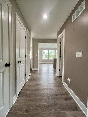500 W Lawrence Avenue, Spring Hill, KS 66083