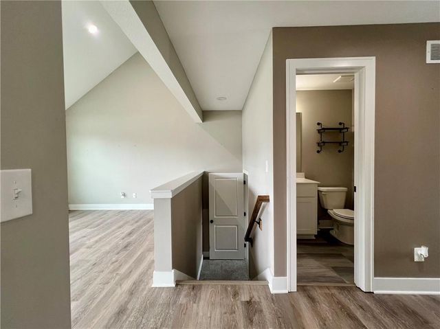 500 W Lawrence Avenue, Spring Hill, KS 66083