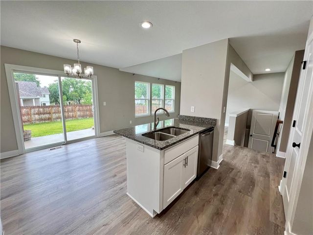 500 W Lawrence Avenue, Spring Hill, KS 66083