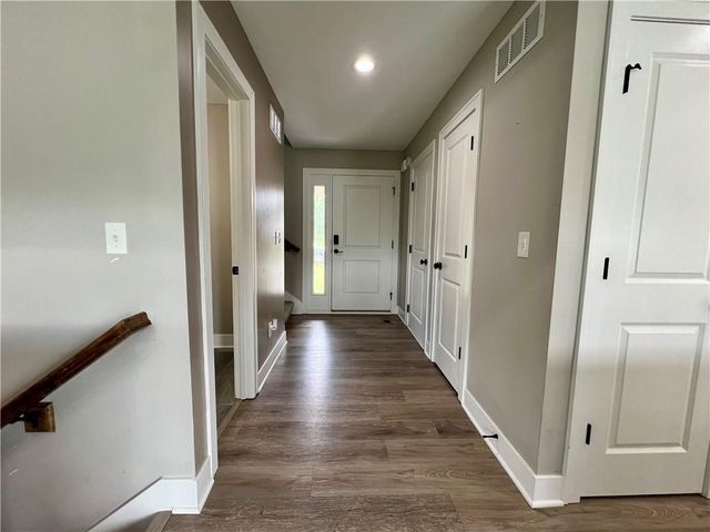 500 W Lawrence Avenue, Spring Hill, KS 66083