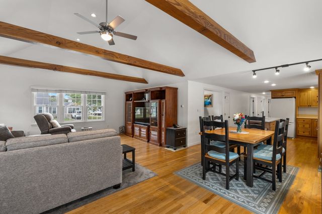 122 Forest Beach Rd, Chatham, MA 02659