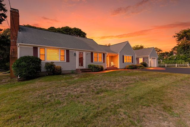 122 Forest Beach Rd, Chatham, MA 02659
