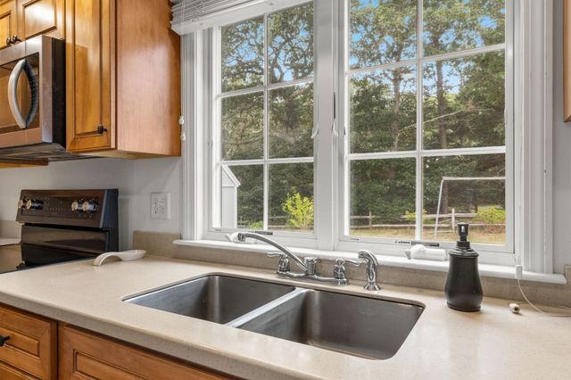 122 Forest Beach Rd, Chatham, MA 02659