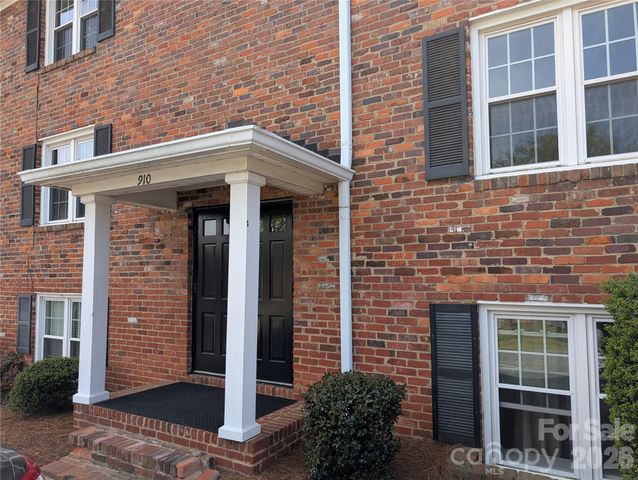 910 Mcalway Road A, Charlotte, NC 28211