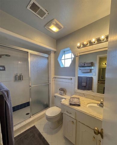 1789 Saxony Lane, Houston, TX 77058