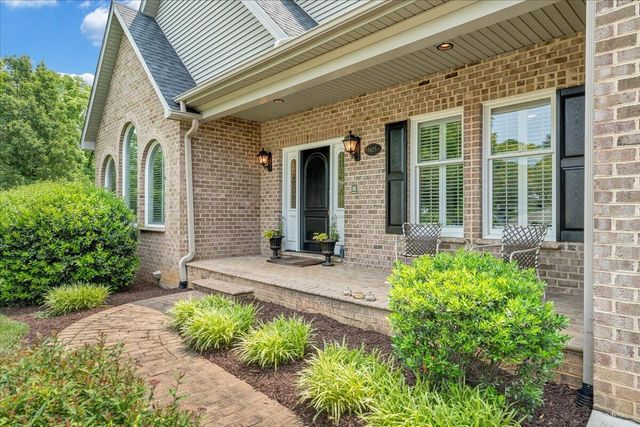 1425 Cravens Creek LN, Roanoke, VA 24018