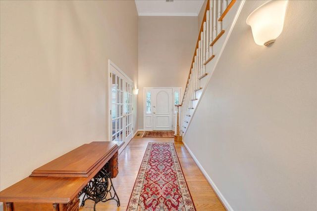 1425 Cravens Creek LN, Roanoke, VA 24018
