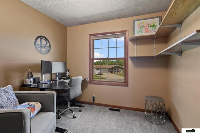3541 N 75Th Street, Lincoln, NE 68507