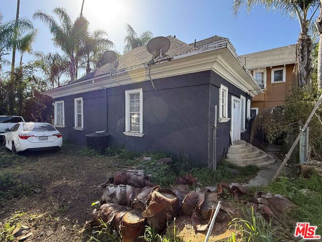 1611 S Bonnie Brae Street, Los Angeles, CA 90006