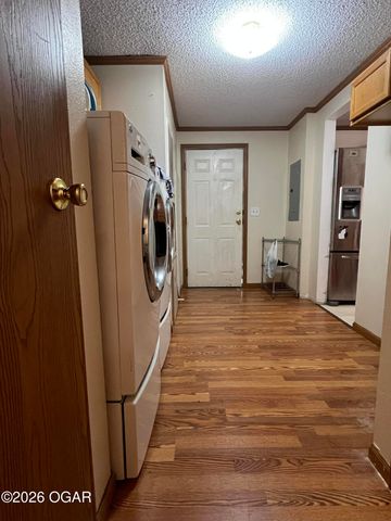 3325 SW Center Road, Columbus, KS 66725