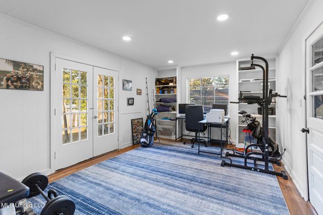 1816 Douglass Drive, Jackson, MS 39211