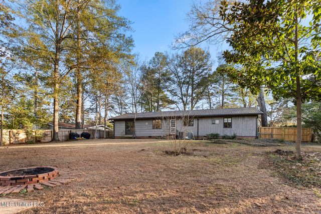 1816 Douglass Drive, Jackson, MS 39211