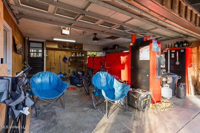 1816 Douglass Drive, Jackson, MS 39211