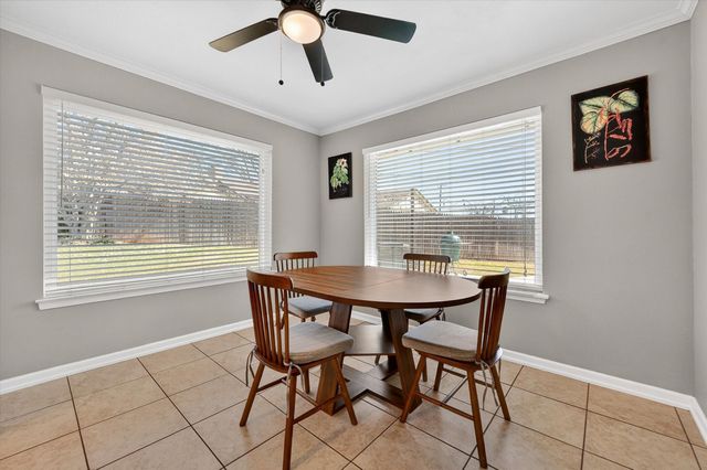 2215 Shady Meadow Court, Arlington, TX 76013