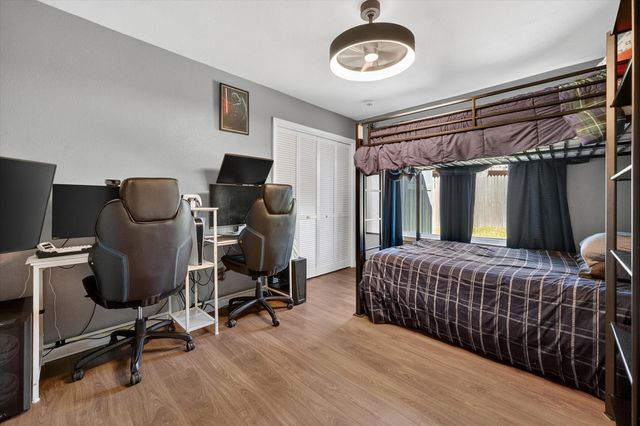 2215 Shady Meadow Court, Arlington, TX 76013