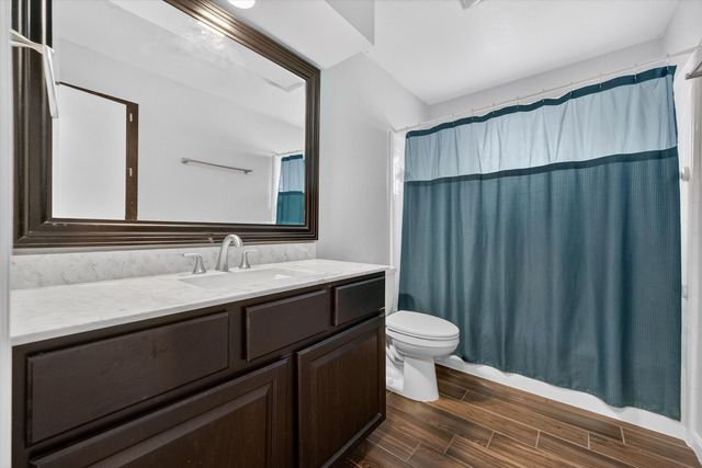 2215 Shady Meadow Court, Arlington, TX 76013