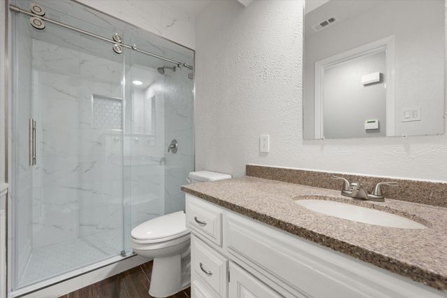 2215 Shady Meadow Court, Arlington, TX 76013