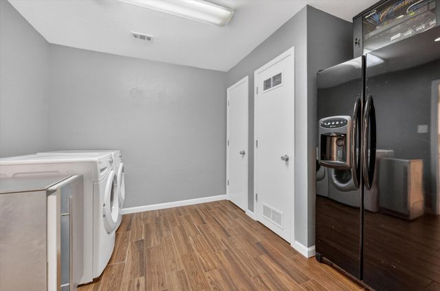 2215 Shady Meadow Court, Arlington, TX 76013