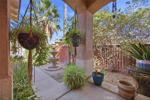 1198 Oasis Court, San Jacinto, CA 92582
