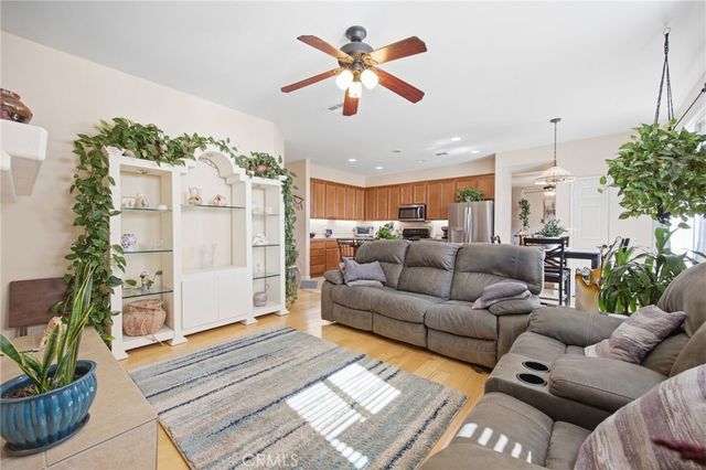 1198 Oasis Court, San Jacinto, CA 92582