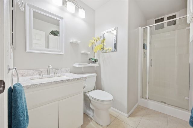 1198 Oasis Court, San Jacinto, CA 92582