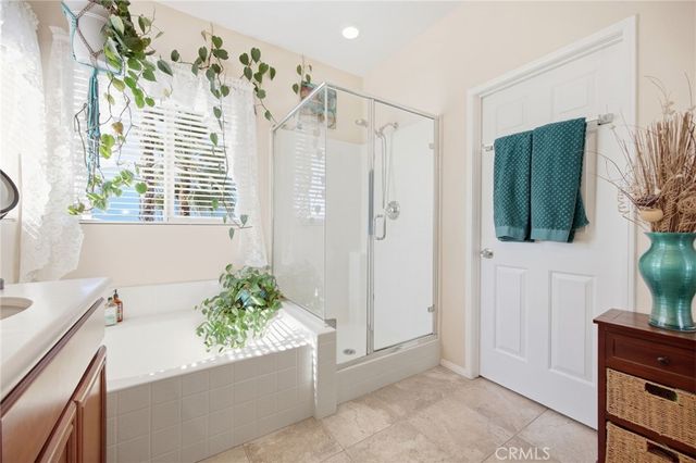 1198 Oasis Court, San Jacinto, CA 92582