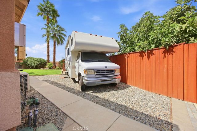 1198 Oasis Court, San Jacinto, CA 92582