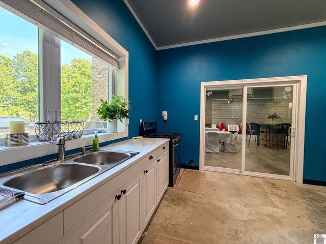 815 Starr Hill Road, Paducah, KY 42003