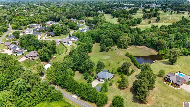 815 Starr Hill Road, Paducah, KY 42003