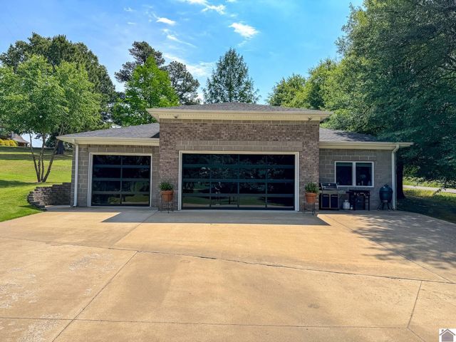 815 Starr Hill Road, Paducah, KY 42003