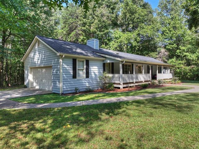 46 White Oak Drive, Talking Rock, GA 30175