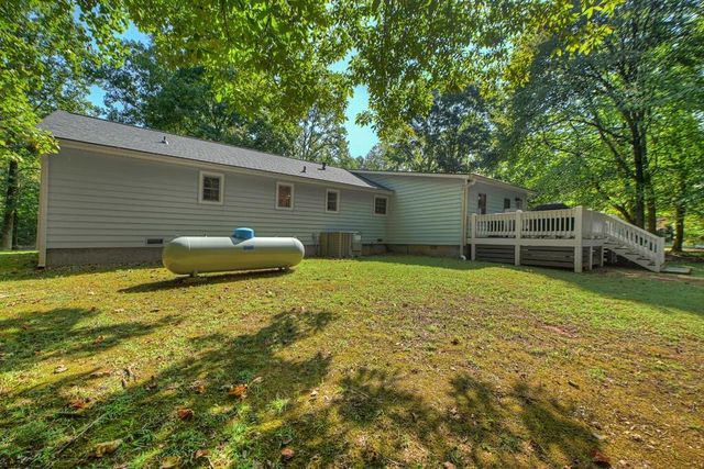46 White Oak Drive, Talking Rock, GA 30175