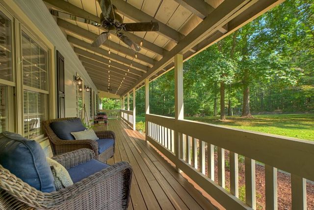 46 White Oak Drive, Talking Rock, GA 30175